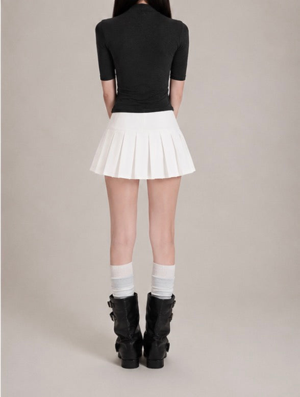 Button Pleated Mini Skirt / ボタン Pleated ミニスカート