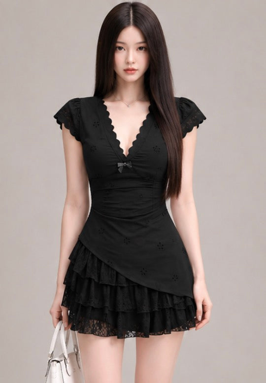 Eyelet Tiered Ruffle Mini Dress /アイレットティアードフリルミニワンピース